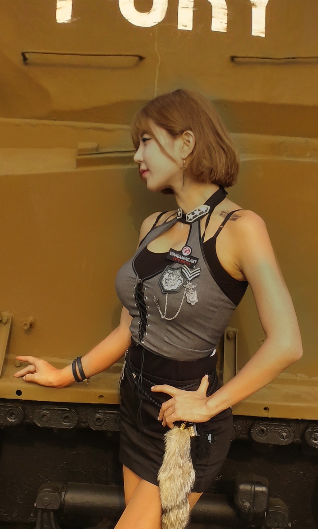 韩国顶级Showgirl许允美 釜山坦克世界 1